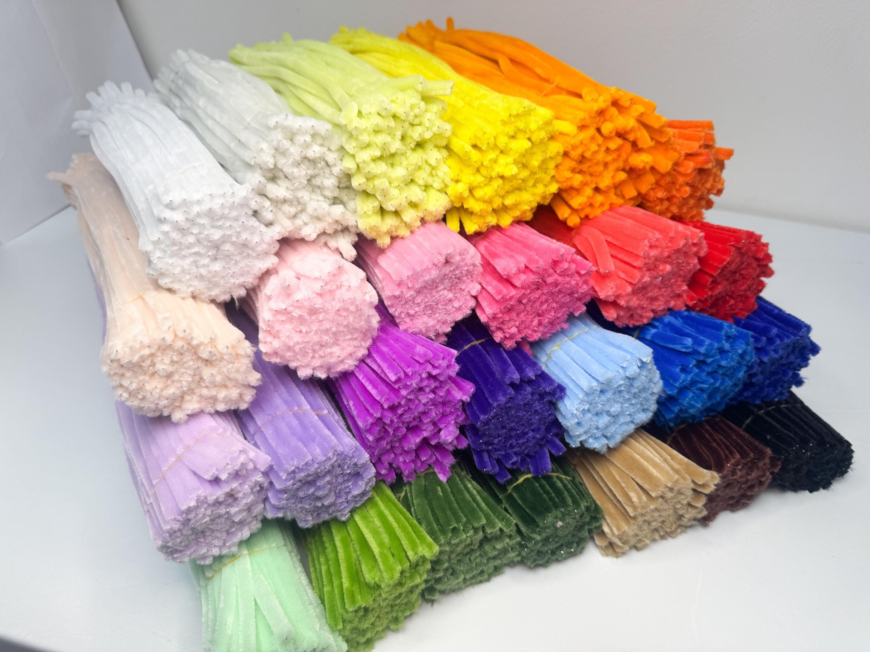 Set of 100 pieces Pipe Cleaners, Single colour Chenille Sticks Handcraft, Twisted Wire, Floral tape, Floral wire, Hot glue, Craft Material